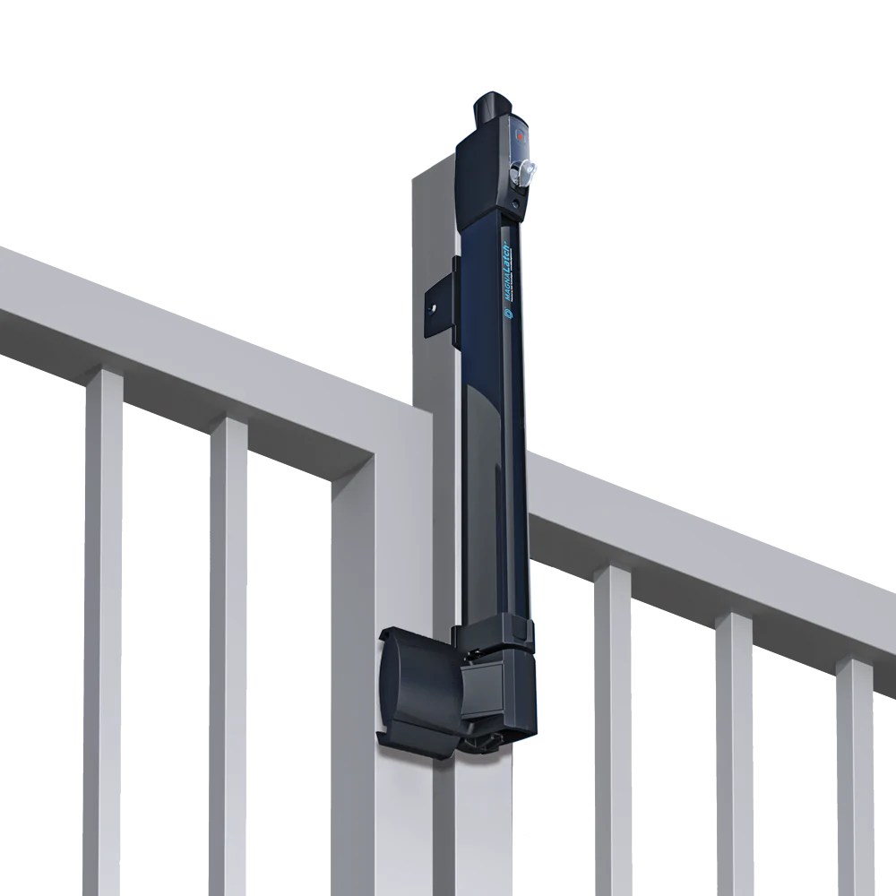 TruClose-self-closing-hinges-on-metal-pool-gate