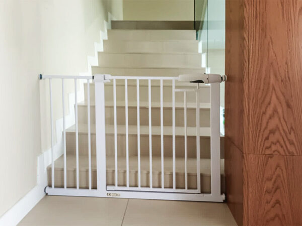 baby-safety-gate-for-stairs-with extension