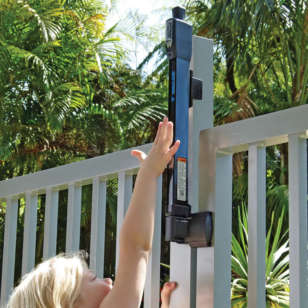 MagnaLatch pool child safety gate latch. Top pull at 150cm above the ground makes it out of reach for kids.