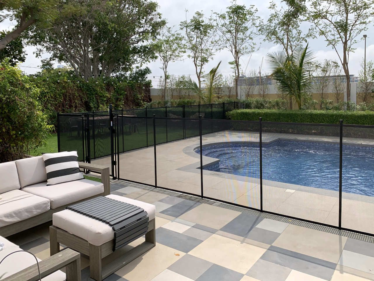 pool-fence-Jumeirah-4 | AMANANET pool safety fence in Springs - Dubai